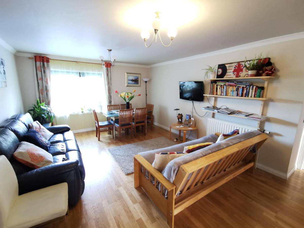 4-Bedroom Apartment Perfect For Families! Edimburgo Exterior foto