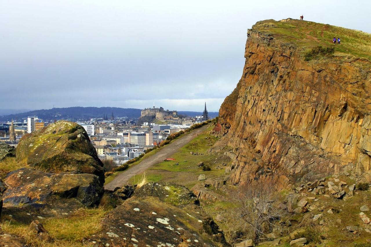 4-Bedroom Apartment Perfect For Families! Edimburgo Exterior foto